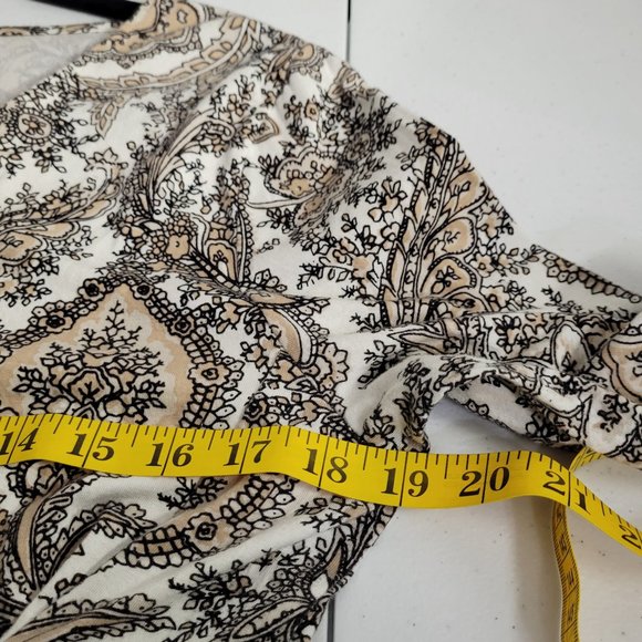 3/4 Sleeve Surplice V-Neck Blouse Size - M - Picture 4 of 11